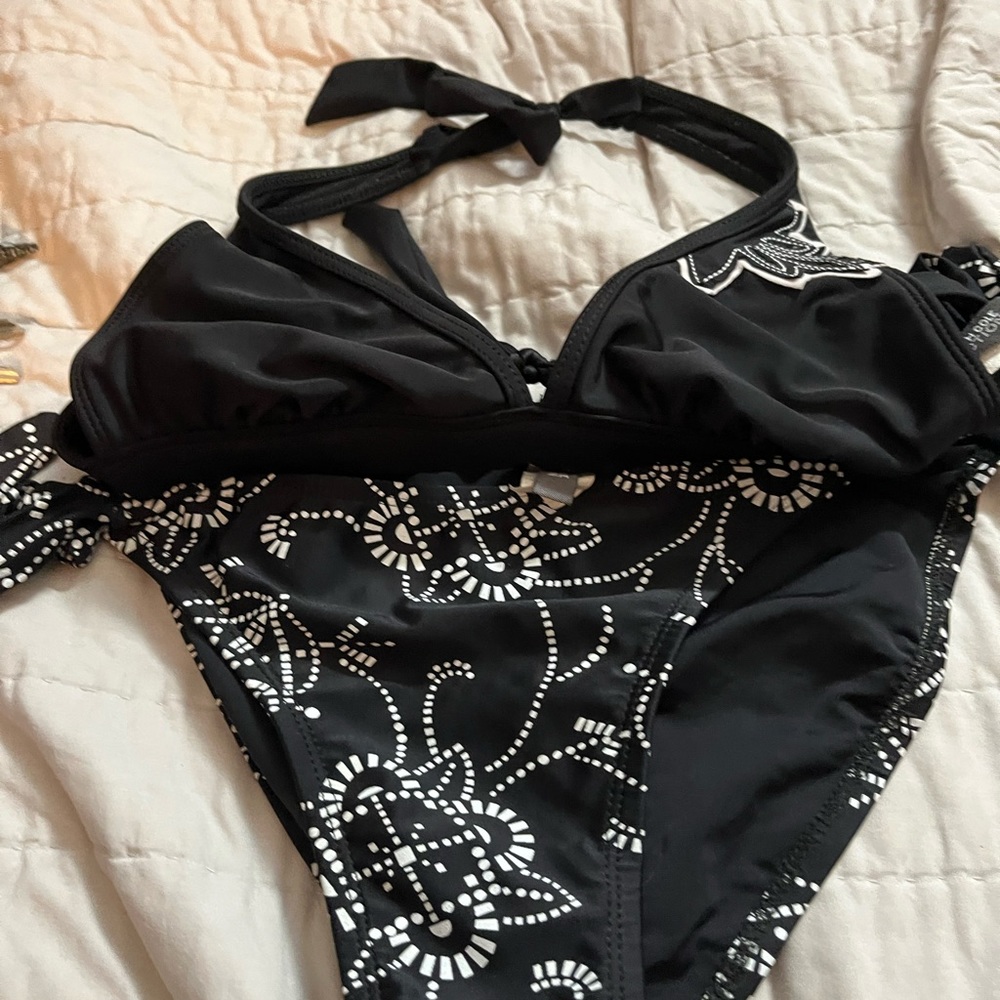 Kenneth coke reaction bikini - Picture 1 of 6